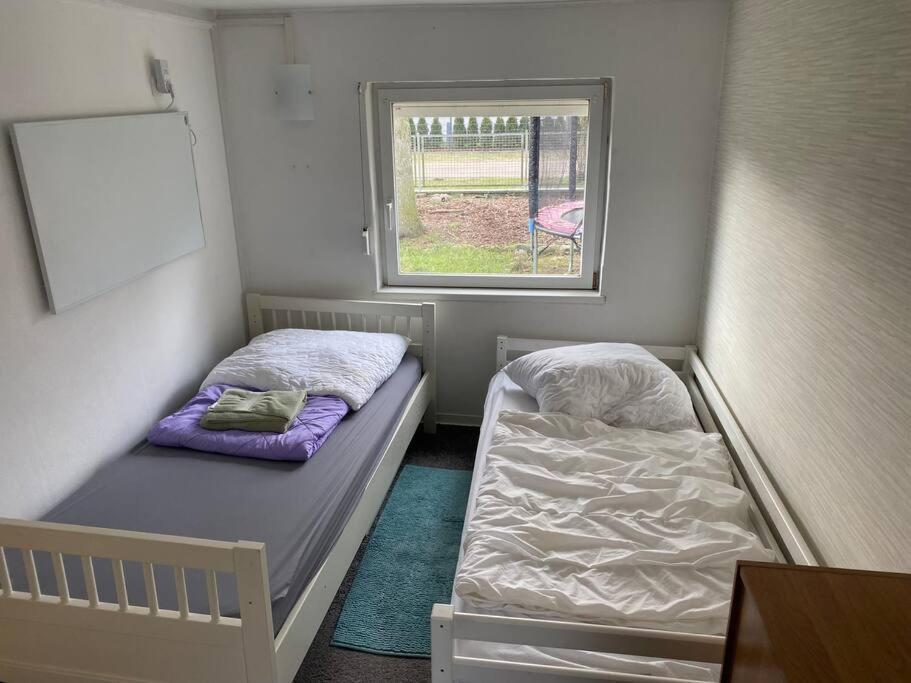Bungalow Im Gruenen Werneuchen Exterior foto